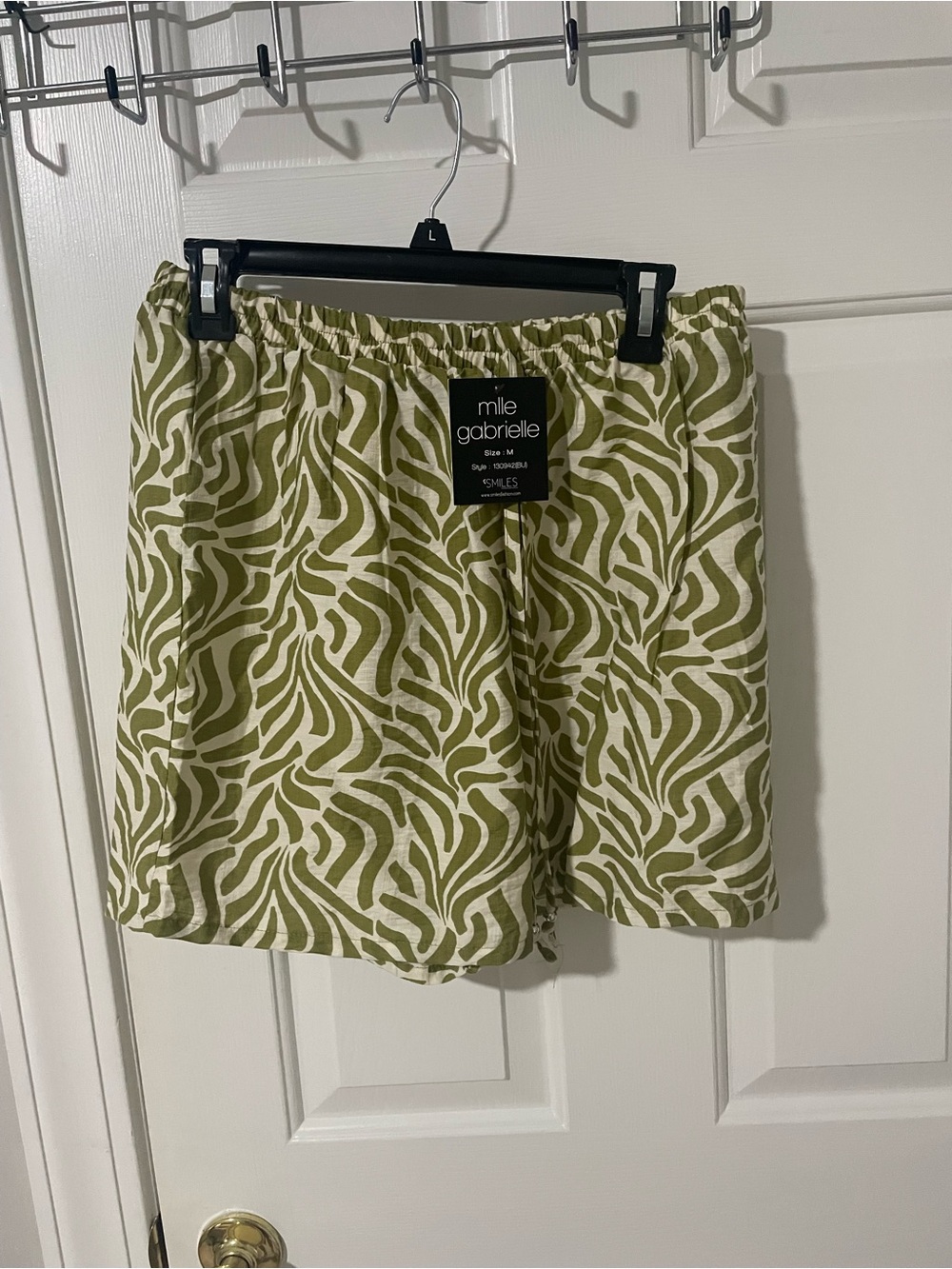 Mlle Gabrielle Olive Green Patterned Shorts